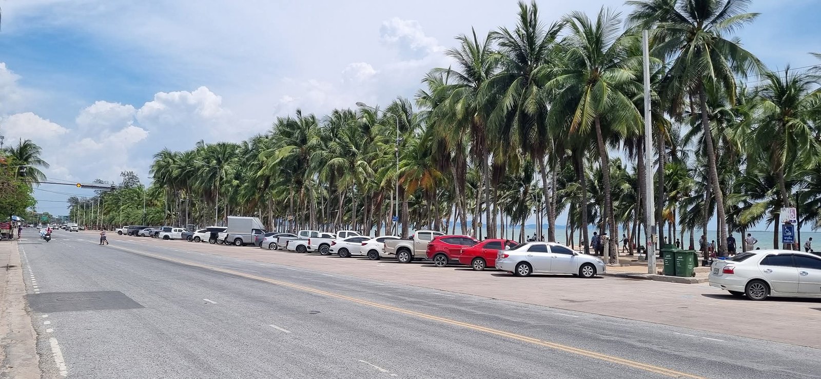 Bangsaen Beach ⛱️ Thailand