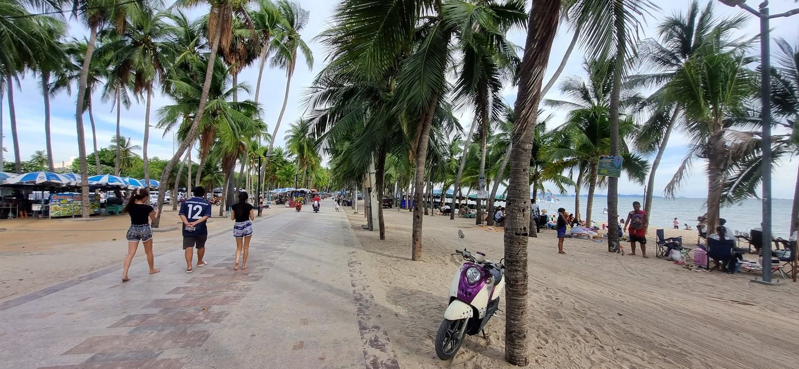 Bangsaen Beach ⛱️ Thailand