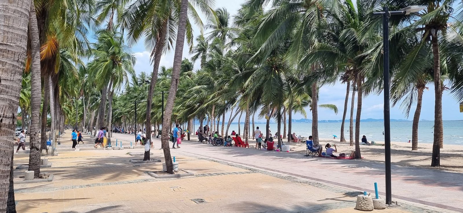 Bangsaen Beach ⛱️ Thailand
